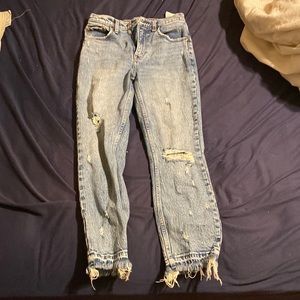 Ripped jeans high rise